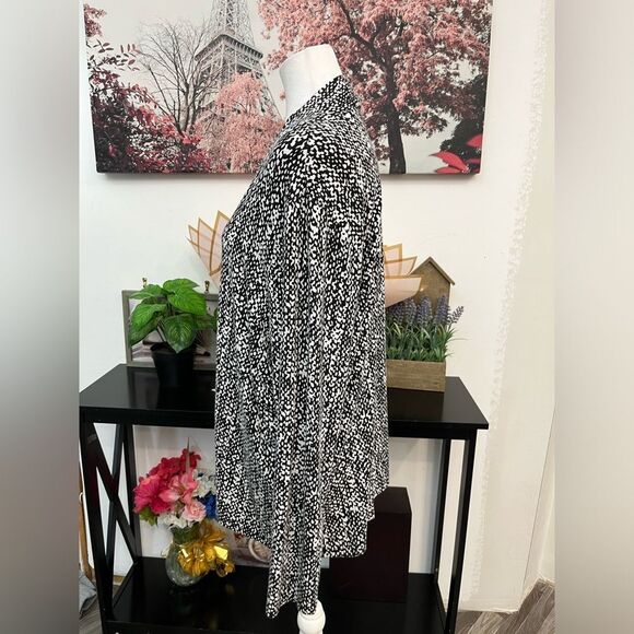 Talbots Women’s Plus Top Blouse 2XL Geometric V Neck Long Sleeve Pullover - Picture 5 of 11